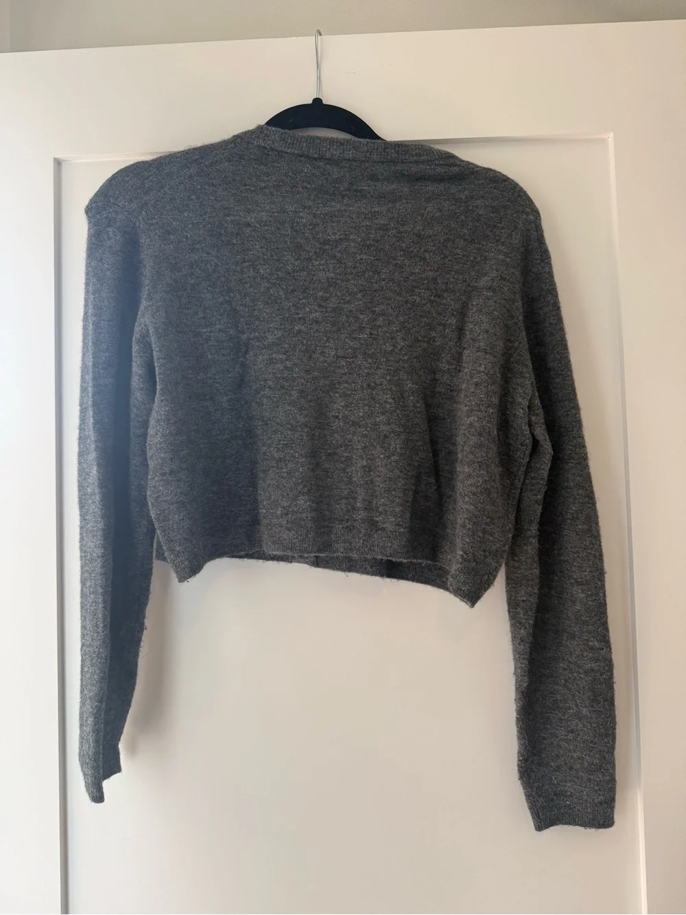 Wilfred by Aritzia Charcoal Gray Cropped Button Cardigan XS Soft Knit